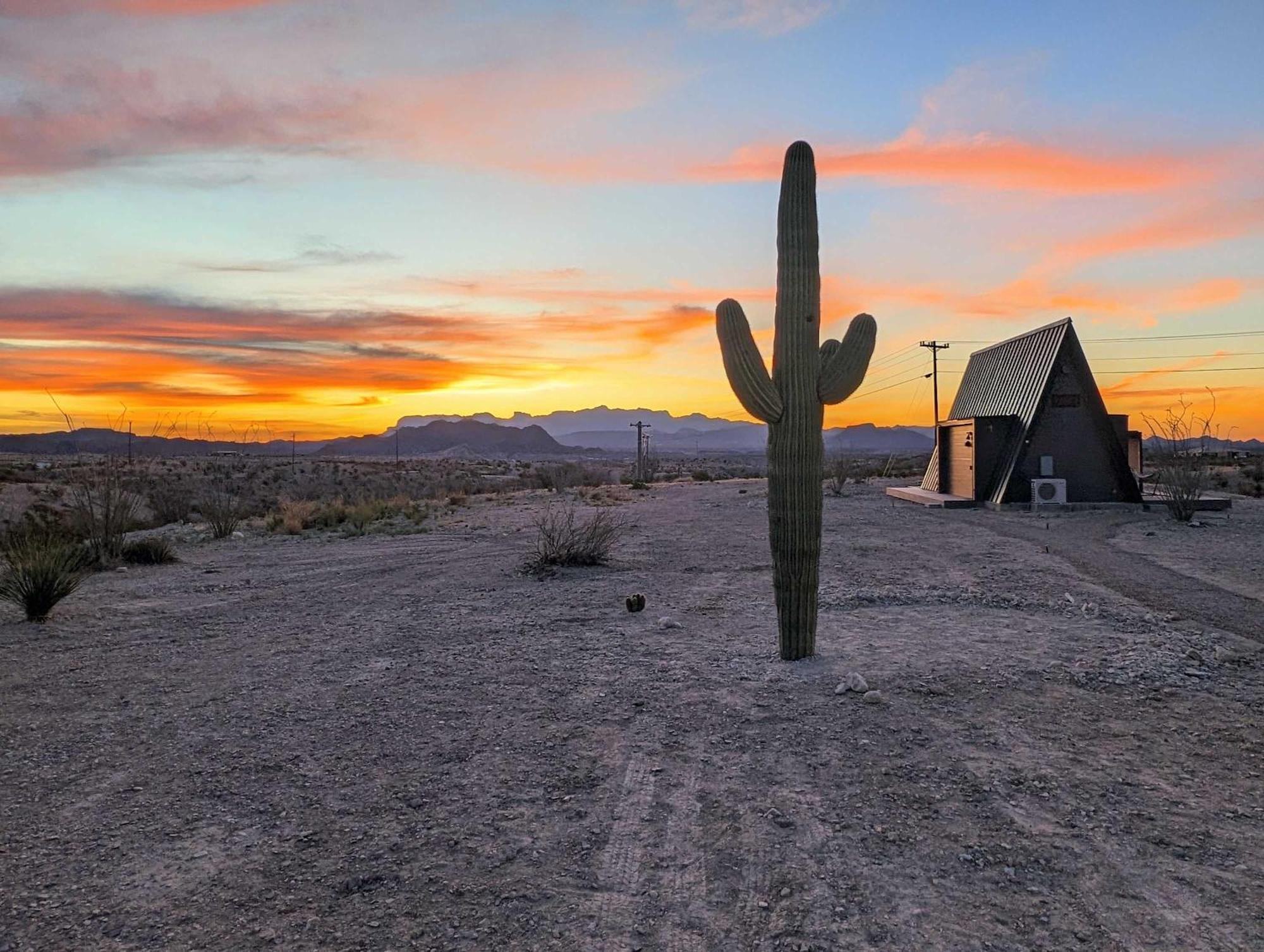 Stardust Luxury Cottage With Loft & A Great View Terlingua Exteriér fotografie